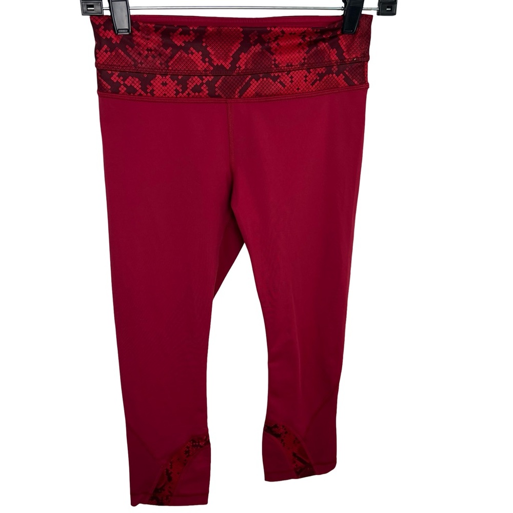 Lululemon Athletica Maroon Snake Print Leggings Size 4